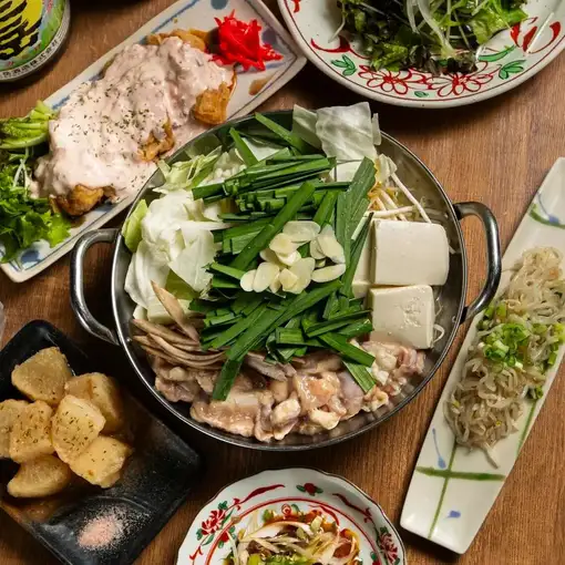 Starting November 1st: [Year-End and New Year Party] 2.5-hour all-you-can-drink included <5800 yen> Hot Pot Course <8 dishes total> Motsunabe (offal hot pot) or Mizutaki (chicken hot pot) or aged beef skirt steak ◎