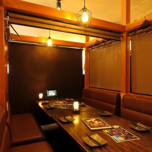 [Hamamatsu Station Chika] About 3 minutes walk from Enshu Railway Daiichi-dori Station exit! Good access about 9 minutes walk from the north exit of JR Hamamatsu Station ♪ The interior of the store is spacious and can accommodate from 1 person to 10 people in a row. We have table seats available for you to sit on!! There are 65 seats ★Please use this restaurant by yourself, for dining with friends, or after work♪