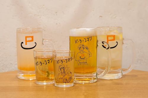 Lots of chuhai and cocktails with cute labels!