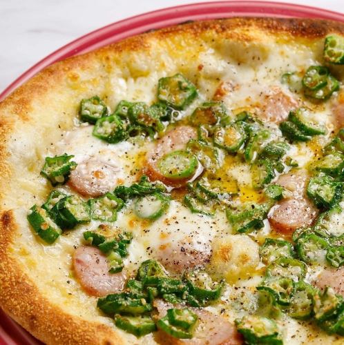 Salted sausage and okra pizza