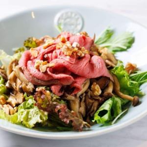 Roast beef salad with truffle dressing