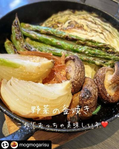 ご来店、ご紹介ありがとうございます✨

#リポスト - @mogmogarisu 
SelVaggio Forno(石窯)Dining×Bar
@selvaggio6655 

〒658-0072
兵庫県神戸市東灘区岡本1-3-17 
パッセージ岡本 2F
078-452-1817

営業時間	【月～木・日・祝】
17:00～翌3:00

【金・土・祝前日】
17:00～翌5:00

～22:00 ディナータイム（禁煙）
22:00～ バータイム（喫煙可）

※全フードメニューは24:00まで提供

定休日	年中無休

JR神戸線 摂津本山駅 徒歩3分
阪急神戸線 岡本駅 徒歩3分

クレジットカード利用	カード可
（JCB、AMEX、Diners、VISA、Master）
電子マネー可

#SelVaggioForno #摂津本山駅 #摂津本山ご飯 #摂津本山イタリアン #岡本駅 #岡本駅周辺 #神戸イタリアンディナー
#神戸グルメ#釜焼きピッツァ #釜焼きグルメ#バー
#お酒が楽しめる