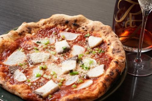 추위와 통째로 메기의 마리나라 (오레가노 효과 토마토 소스) 피자