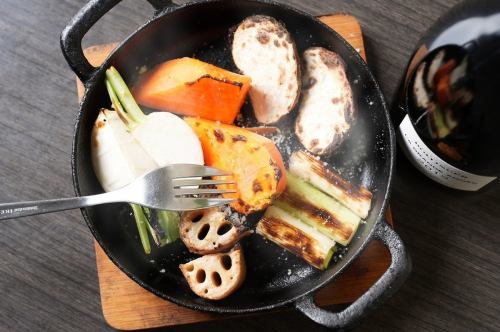 가마구이의 야채의 단맛을 만끽! 제철 야채의 맛을 응축한 【가마구이 야채 모듬】 3종, 5종 선택할 수 있습니다.