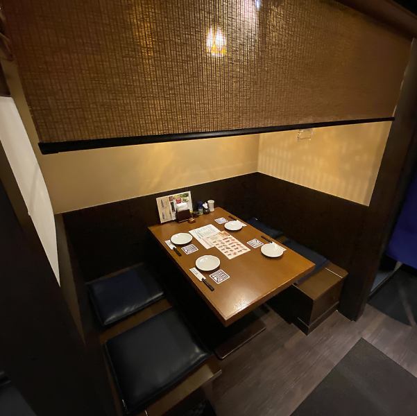 The table seats on the 1st floor, which are separated by seats, can be enjoyed without worrying about conversations between neighbors.The curtains can be closed, and you can enjoy your meal with peace of mind at the semi-private room type table seats.It's Matsumoto station Chika, so it's convenient for gathering and disbanding!