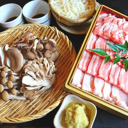 Overcoming the thickness with summer shabu!