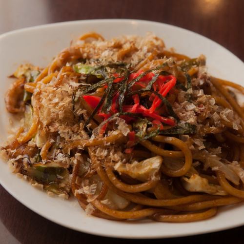 【★こだわりの特製麺を使用★】特製麺で作る焼きそば・うどん・きしめんが絶品！