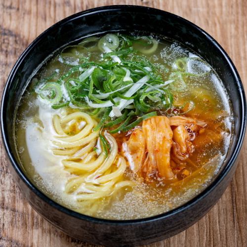 〆は麺類!おでんラーメン