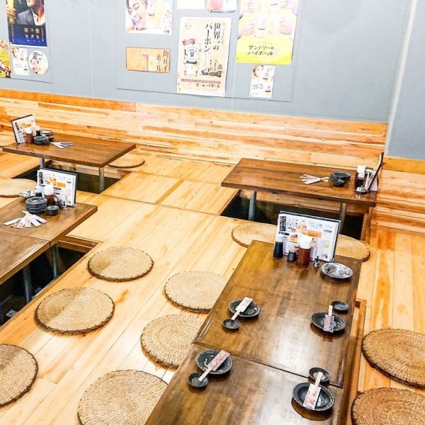 [4 to 30 people digging seats] The warm wood grain interior is full of atmosphere and you will forget the passage of time ♪ Miebashi Station Chika has excellent access !! Private rooms are up to 14 to 20 people You can use it ♪ Recommended for various scenes! We are waiting for your reservation ◎