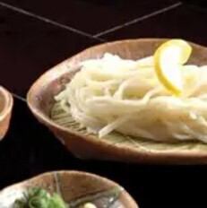 稲庭風うどん（温か冷で）