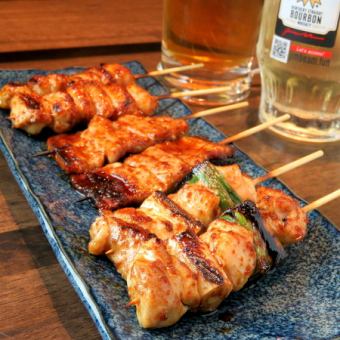 【1番人気◎】馬刺と焼き鳥含む全10品コース《120分飲み放題ビール付き》　5500円(税込)