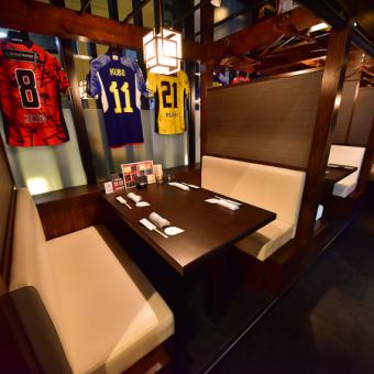 Box seats that can be used casually.The perfect atmosphere for those who want to enjoy alcohol.2 seats with TV installed *We are frequently disinfecting the store.