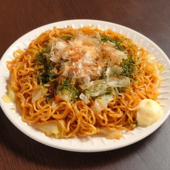 Yakisoba with plenty of vegetables and sauce