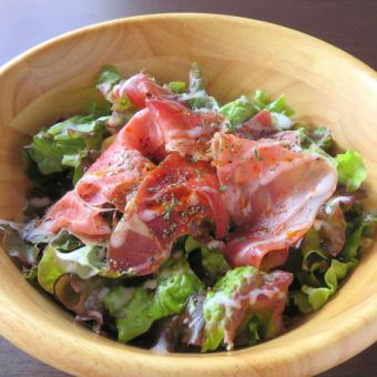 Raw ham salad