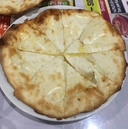 チーズナン