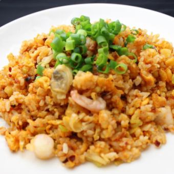 Seafood spicy fried rice