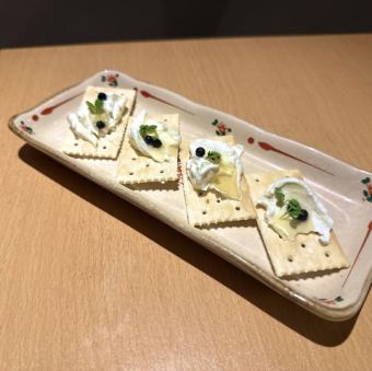 生胡椒とクリームチーズのカナッペ
