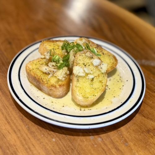 元気が出るガーリックトースト