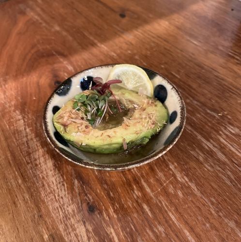 アボカドの出汁浸し