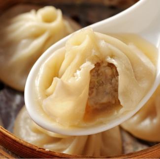 Handmade authentic Shanghai Xiaolongbao of first-class dim sum master (3 pieces)