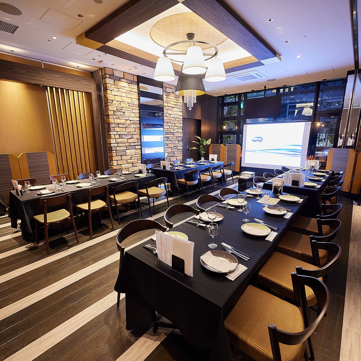 モニターやマイクございます◎MAX80名様まで入る個室ございます