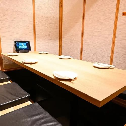 完全個室や喫煙席◎最大120名様迄OKな宴会個室有り◎漁港直送の鮮度抜群のお刺身も！