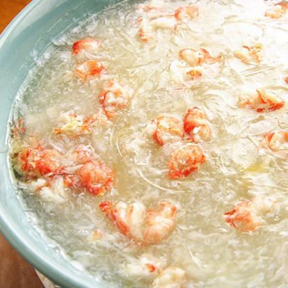 Shark fin soup with crab meat (salty)