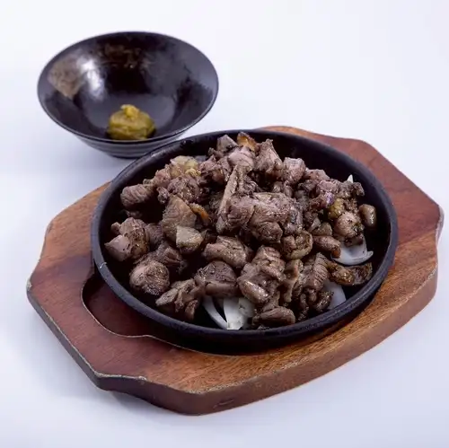 【炭火焼】地鶏の炙り焼き