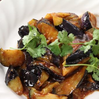 Stir-fried eggplant and coriander with miso