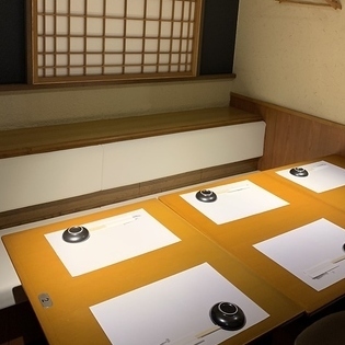 会社の懇親会、接待、歓送迎会など幅広いシーンにぴったりなお席