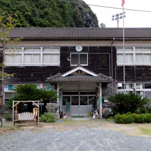 廃校×レストラン