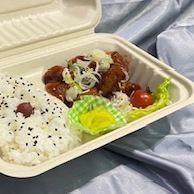 ピリ辛から揚げ弁当　4個