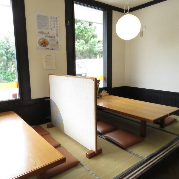 “ Zashiki”也有4至6個座位的房間。我們創造了兩個家庭可以放鬆的空間。與家人聊天時請享受特色菜