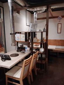 我们接受最多 30 人的私人聚会的预订。它用于举办公司宴会和活动,以及当地居民的聚会和晚会。我们力求灵活地满足有关人数和计划的要求,因此请随时与我们联系。