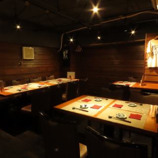 当店では全席喫煙可◎愛煙家のお客様も肩身の狭い思いをせずにリラックスしてお過ごし頂けます。貸切は最大20名様で承ります。忘年会・新年会・歓迎会・送別会・暑気払いといった宴会シーズンは混み合いますので、ご予約はお早めにどうぞ!日時・人数・ご予算のご相談は店舗までお願いします◎