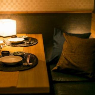 소규모 인원을 위한 개인실도 준비되어 있습니다 ◎ 모던하고 차분한 개인실에서 천천히 식사를 즐길 수 있습니다.송년회·신년회 시즌은 매우 혼잡하므로 서둘러의 예약을☆