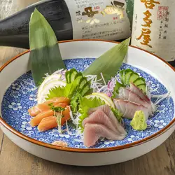 本日鮮魚の刺身盛り合わせ3種