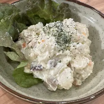 いぶりがっこポテサラ