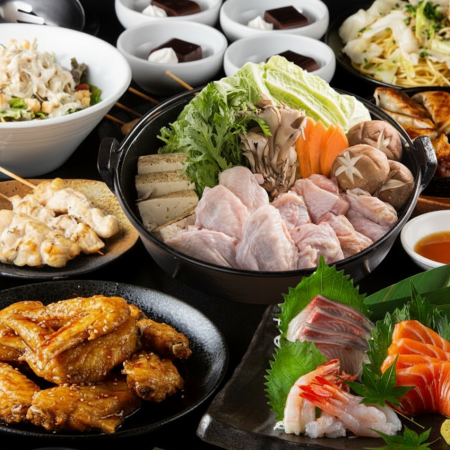 11/28~【4500円】鶏すき焼き鍋・秘伝手羽先の唐揚げ・名物本格焼き鳥等7品◆2H飲み放題付き