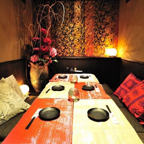 Private rooms can be reserved for 2 people or more.