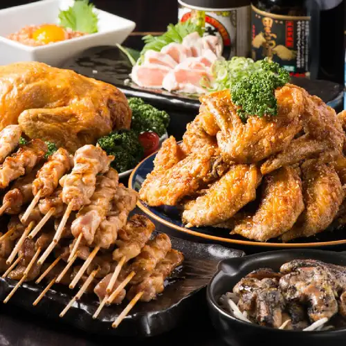 12月1日起:<包厢保证>【年末派对套餐 4500日元】包含本店招牌炸鸡翅在内的8道菜 + 畅饮<年末派对>