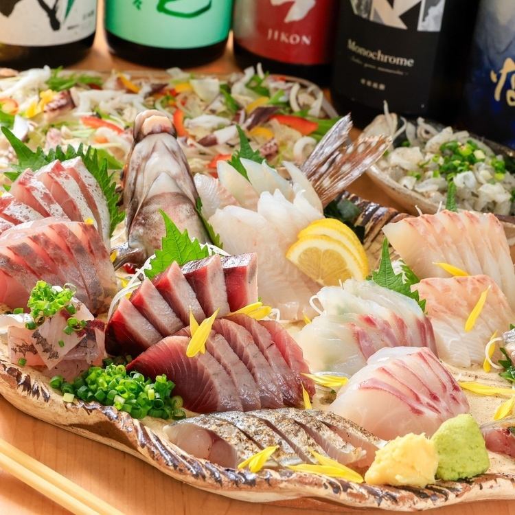 熱海で獲れた活きの良い鮮魚を♪希少な日本酒との相性も抜群！