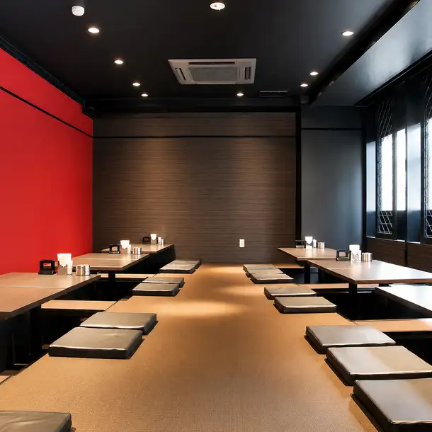 最大40名までOKのゆっくり寛げるお座敷。貸切りOK！会社の宴会や団体で集まる飲み会などにもおすすめです！