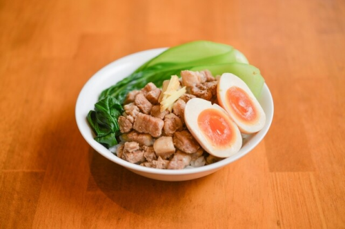 魯肉飯《루로한》