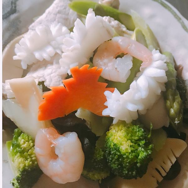 Happo vegetables with seafood