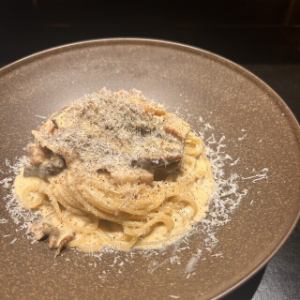 チキンと白ネギのカルボナーラ