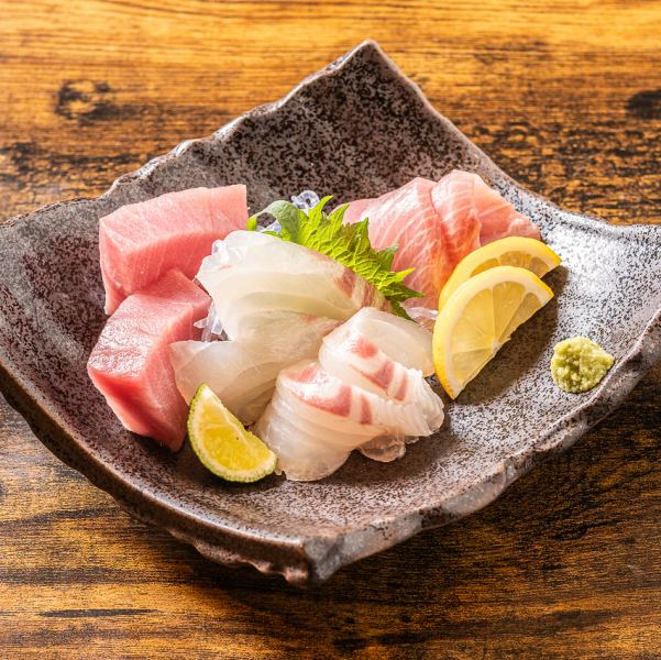 【鮮度抜群】刺身の3種瓦盛り◆豊洲直送の贅沢な一皿