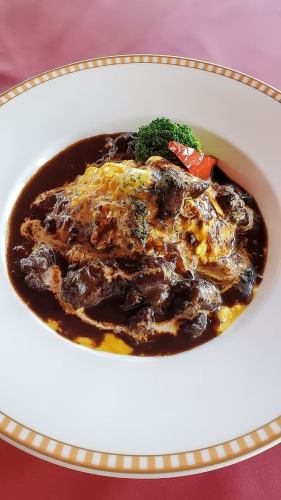Pico's Omelet Rice with Beef Stew Sauce