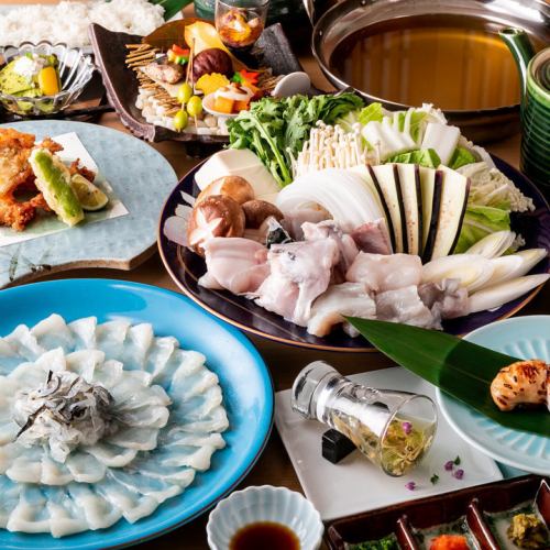 可以享用大量時令食材的豪華套餐。5,000日元起的無限量暢飲適合各種用餐場合。