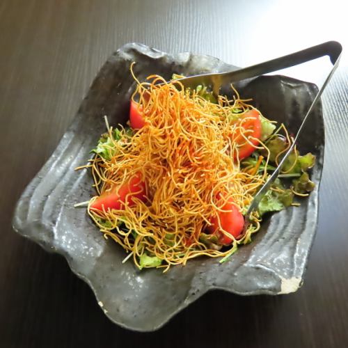 ツナとパリパリ麺サラダ